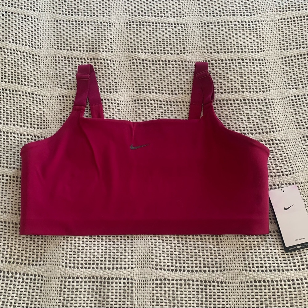 Nike Women’s Dri-Fit Swoosh Sports Bra - 1X